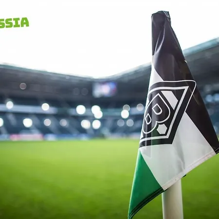 H4 Im Borussia-park Отель 4*