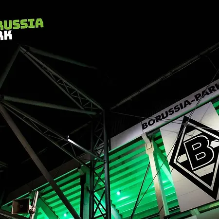 H4 Im Borussia-park Отель