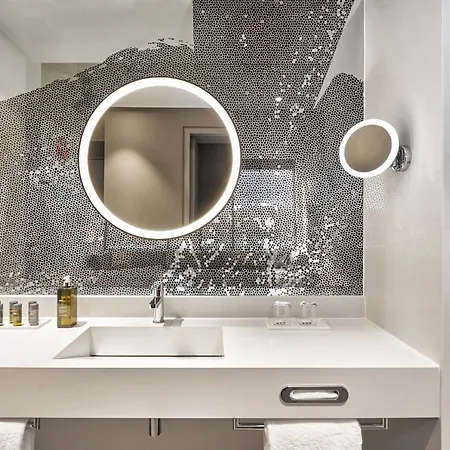 H4 Im Borussia-park מלון Mönchengladbach