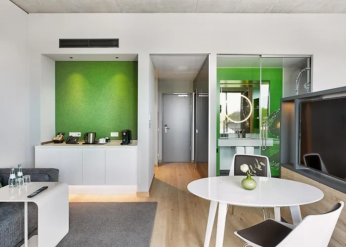 Hotel H4 Im Borussia-park 4*