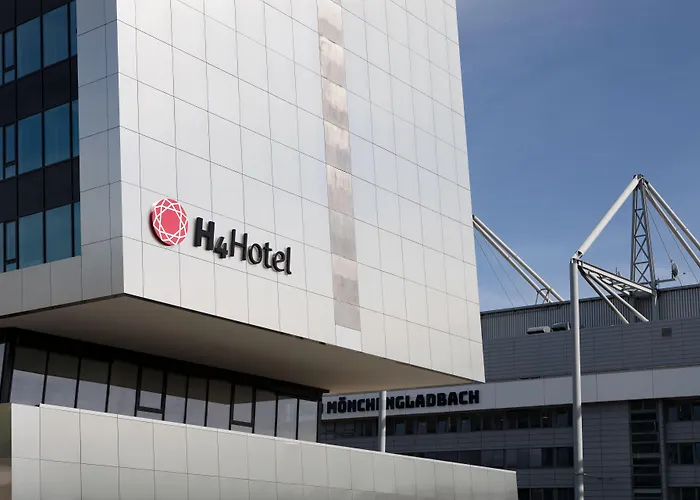 H4 Im Borussia-park Hotel 4*