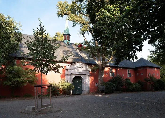 H4 Im Borussia-park 4*