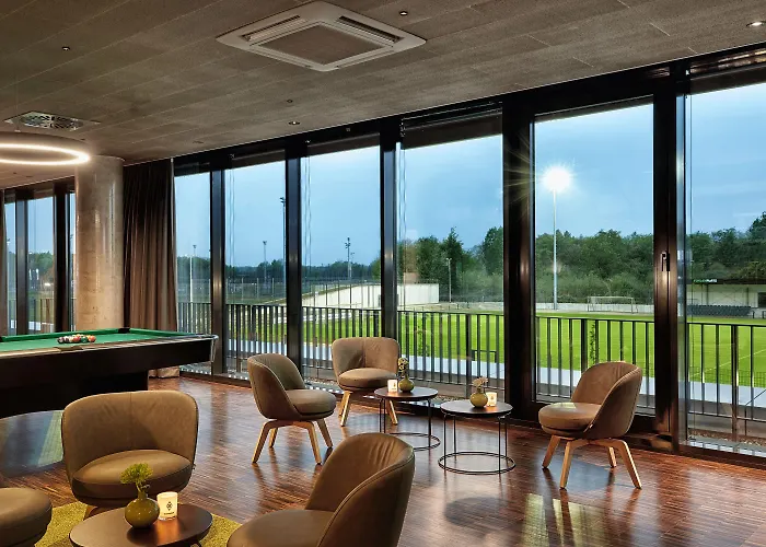 Hotel H4 Im Borussia-park 4*