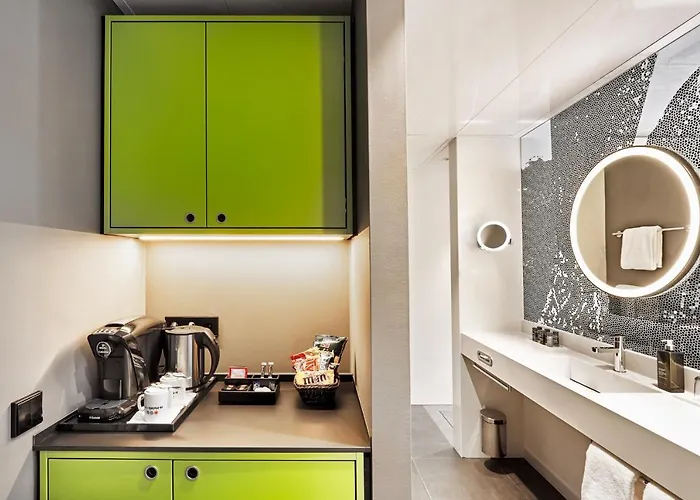 H4 Im Borussia-park מלון