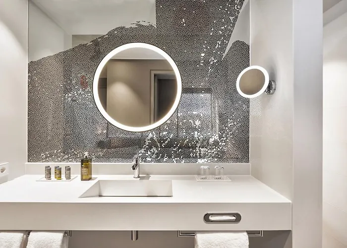 H4 Im Borussia-park מלון Mönchengladbach